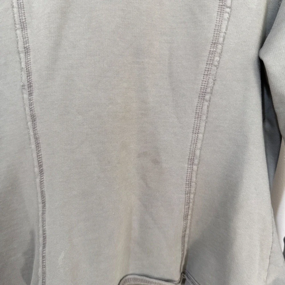 Carhartt offer lightweight